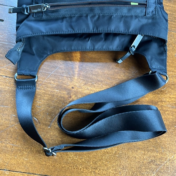 Baggallini Black Nylon Crossbody Bag - Picture 7 of 12